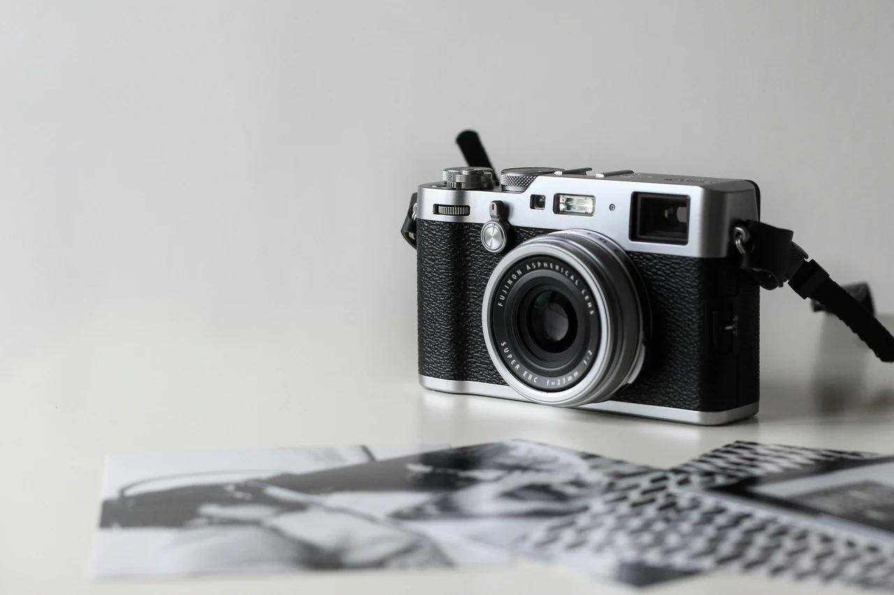 Se hai una Polaroid vintage controlla subito: può valere più di una fotocamera digitale nel 2025 Se hai una Polaroid vintage controlla subito: può valere più di una fotocamera digitale nel 2025