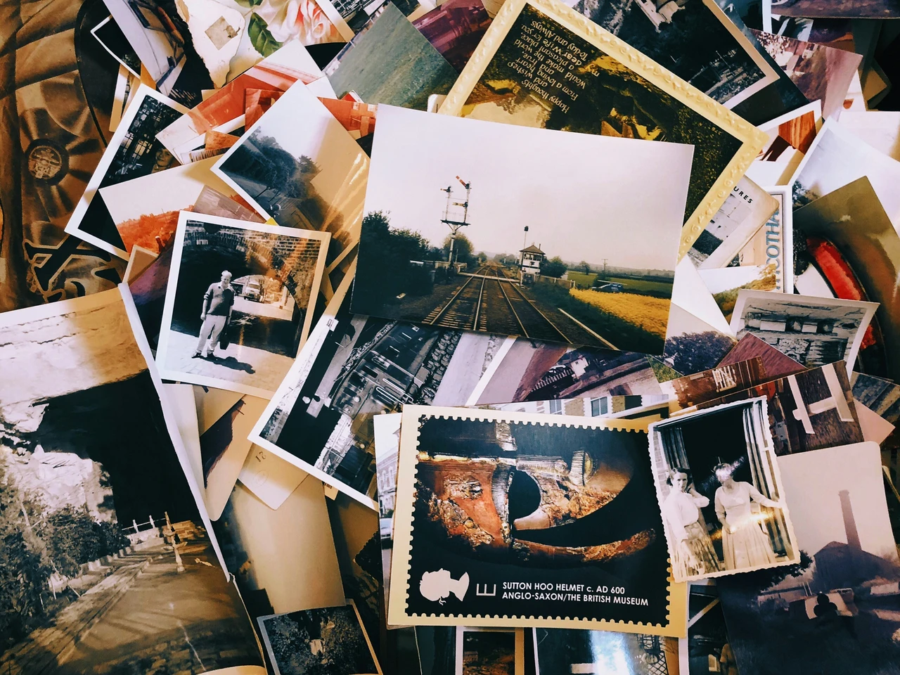 Se hai una Polaroid vintage controlla subito: può valere più di una fotocamera digitale nel 2025 Se hai una Polaroid vintage controlla subito: può valere più di una fotocamera digitale nel 2025