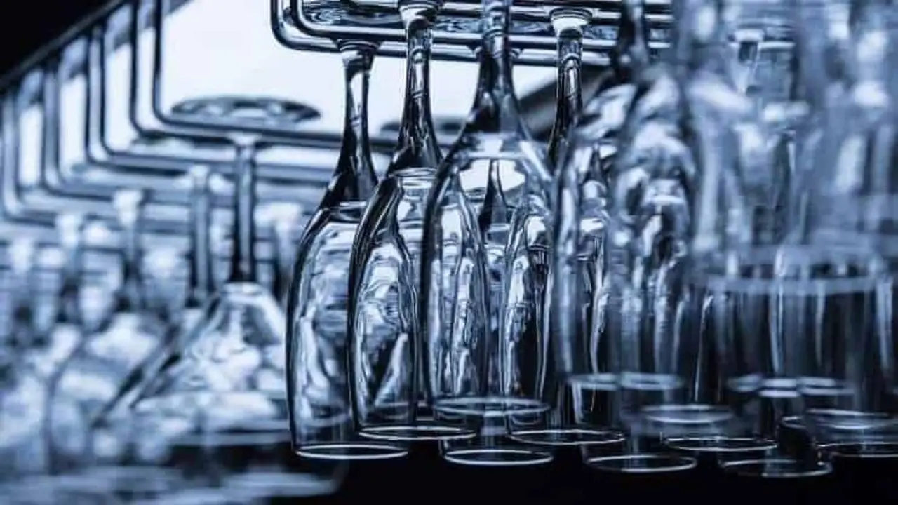 Bar che vendono a prezzo di costo: il retroscena economico che sorprende tutti i clienti Bar che vendono a prezzo di costo: il retroscena economico che sorprende tutti i clienti