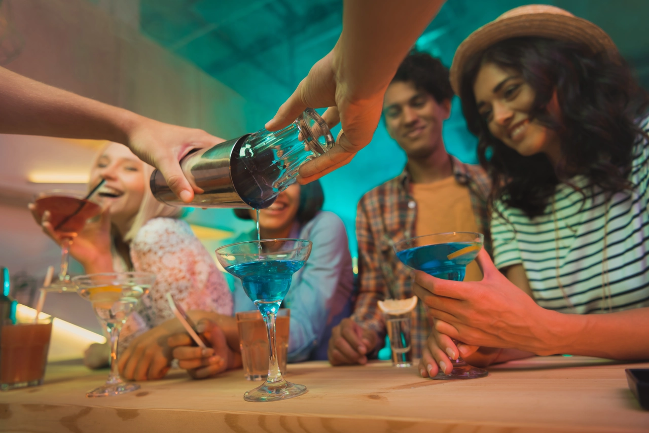 Bar che vendono a prezzo di costo: il retroscena economico che sorprende tutti i clienti Bar che vendono a prezzo di costo: il retroscena economico che sorprende tutti i clienti