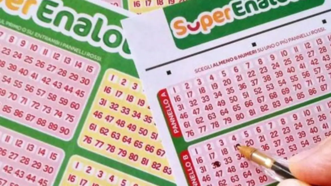 Superenalotto record: chi ha vinto il jackpot e quanto ha incassato Superenalotto record: chi ha vinto il jackpot e quanto ha incassato