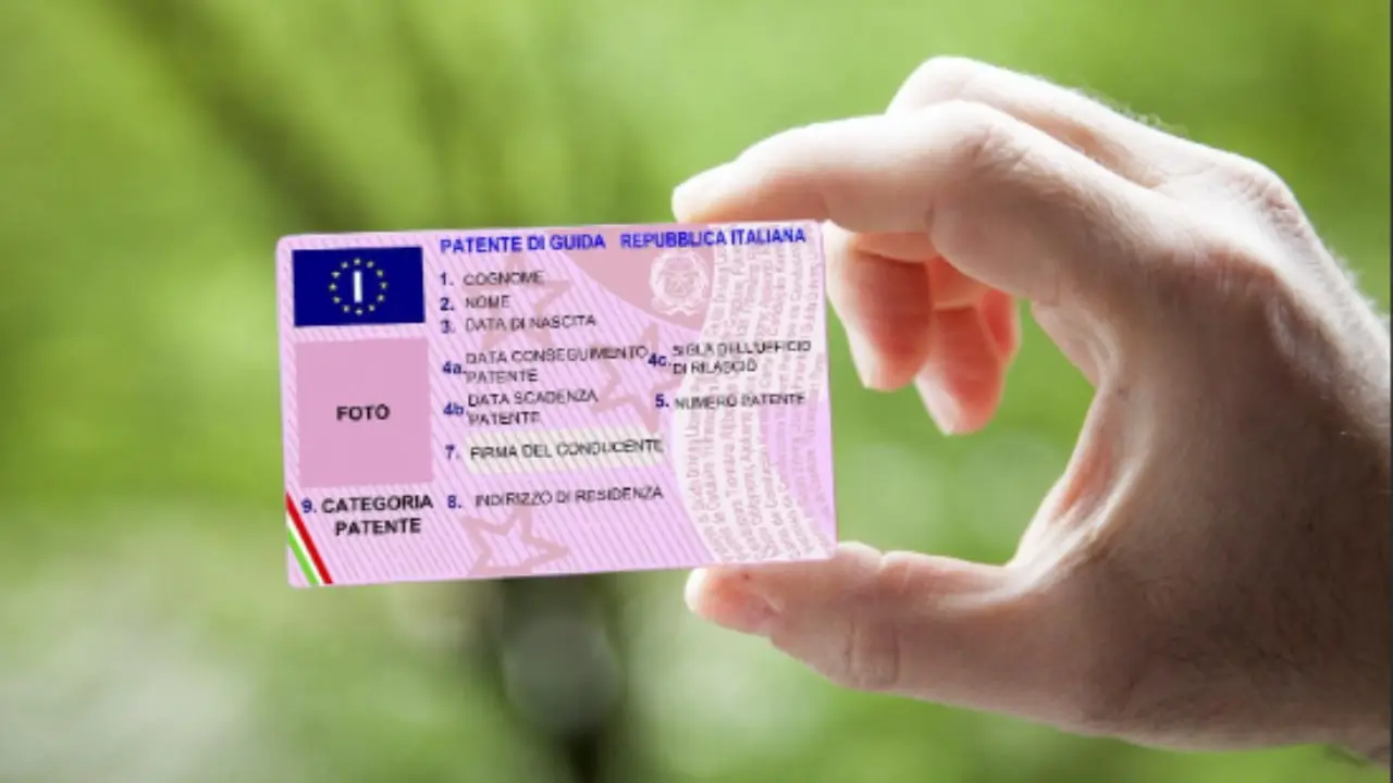 Nuove scadenze per il rinnovo patente over 65: cosa cambia per gli automobilisti