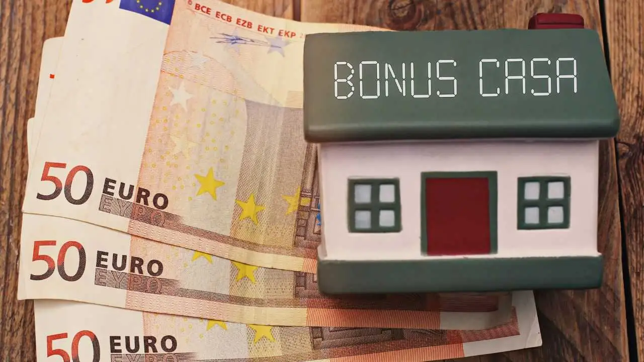 Bonus di 8000 euro per sostituire stufa o camino: ecco la guida aggiornata alle richieste di giugno 2025 Bonus di 8000 euro per sostituire stufa o camino: ecco la guida aggiornata alle richieste di giugno 2025