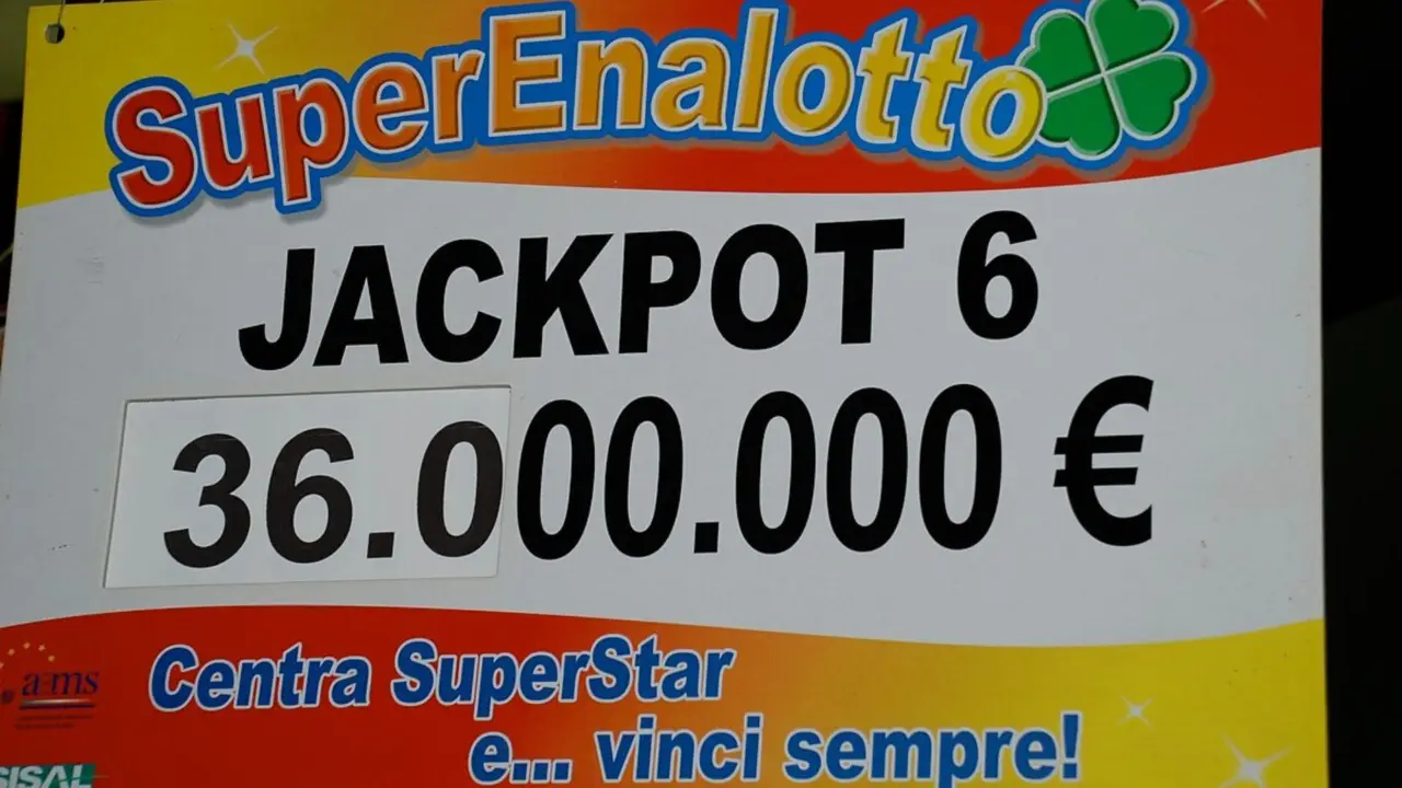 Superenalotto record: chi ha vinto il jackpot e quanto ha incassato Superenalotto record: chi ha vinto il jackpot e quanto ha incassato