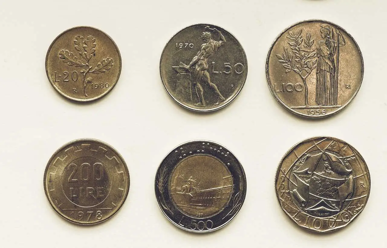 Vecchie lire dimenticate nei cassetti: come riconoscere le monete che ora valgono di più Vecchie lire dimenticate nei cassetti: come riconoscere le monete che ora valgono di più