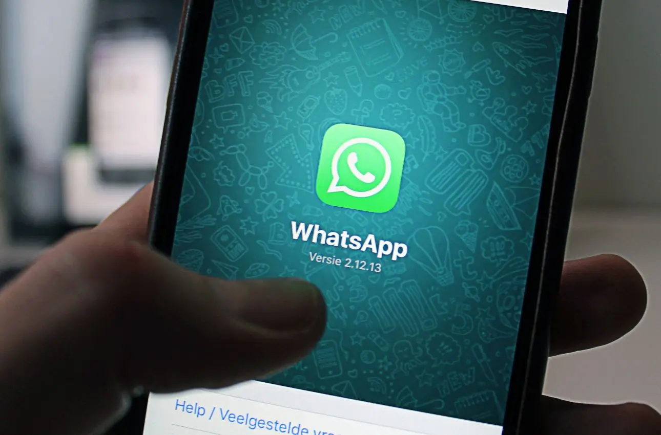 Nuove impostazioni per WhatsApp: come limitare la condivisione automatica delle informazioni Nuove impostazioni per WhatsApp: come limitare la condivisione automatica delle informazioni