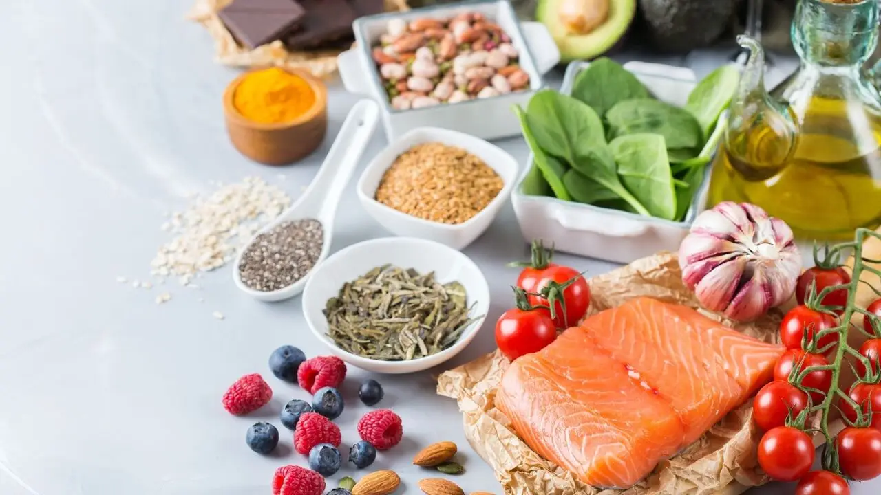 Aumenta la difesa delle articolazioni con questi sette alimenti protettivi naturali Aumenta la difesa delle articolazioni con questi sette alimenti protettivi naturali