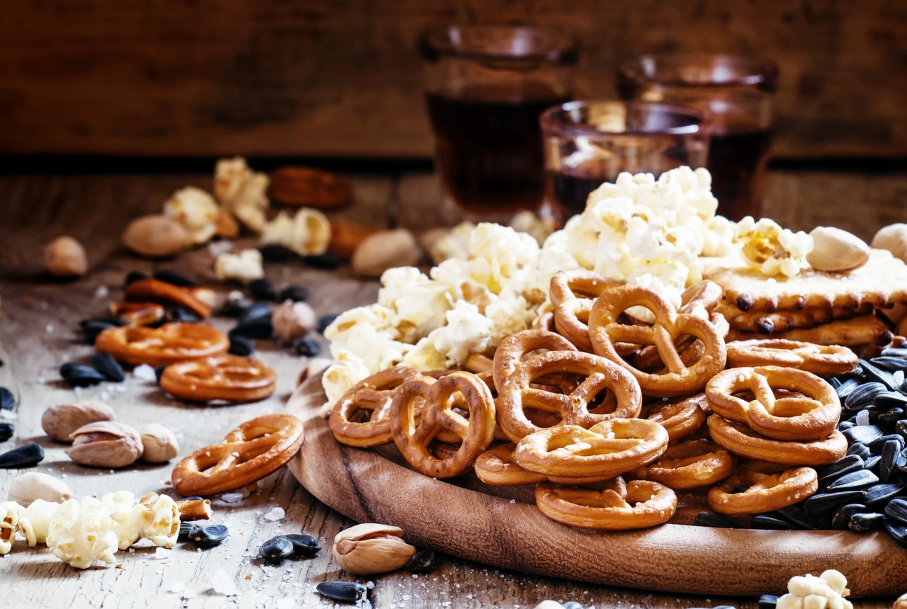 Ecco quali snack salati peggiorano la rigidità articolare secondo nuovi studi Ecco quali snack salati peggiorano la rigidità articolare secondo nuovi studi