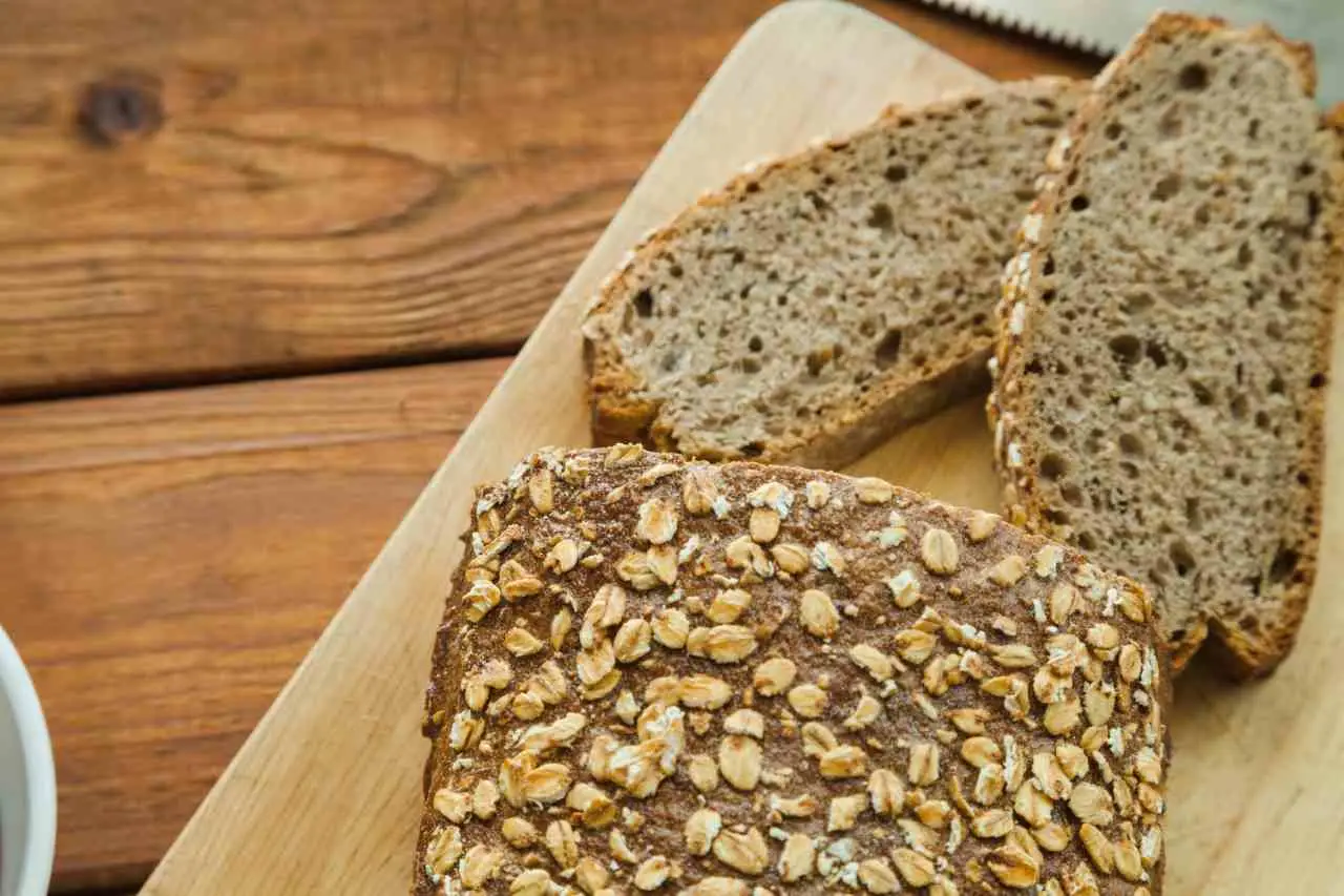 Come limitare i picchi glicemici scegliendo pane e cereali integrali in primavera Come limitare i picchi glicemici scegliendo pane e cereali integrali in primavera